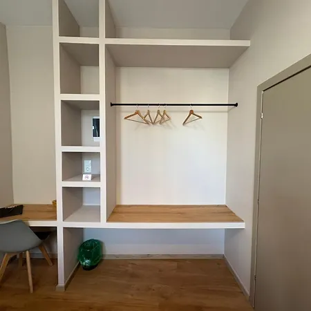 Elegant Fragkon *