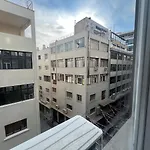Elegant Fragkon דירה