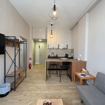 Elegant Fragkon * Thessalonique